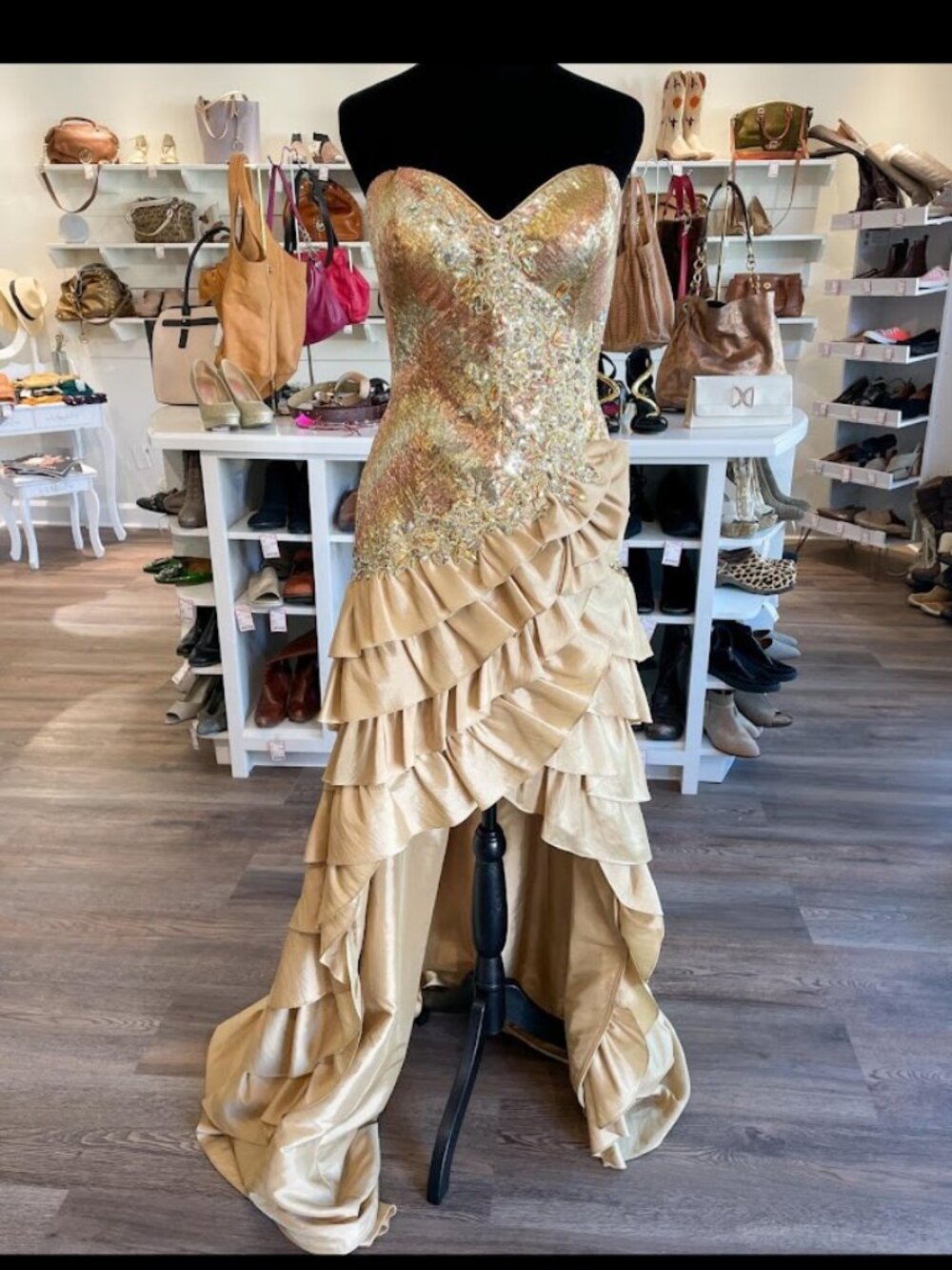 Tony Bowls Paris gold evening dress size 10